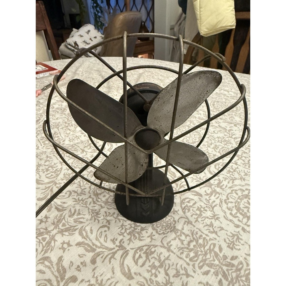 Vintage Chicago Electric Desk Fan 10" Chevron Rare Collectible WORKS 1930-1950s